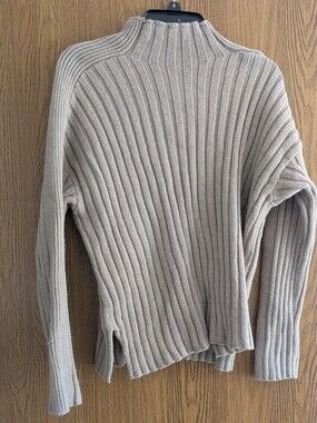 Abercrombie Rib-Knit Crewneck Sweater in Tan/Brown